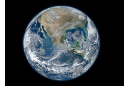 歴代ブルーマーブルで最高の高精細！地球の最新画像をNASAが公開 画像