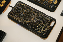 iPhone 7用も発売へ！ 東京の路線図やX-WINGを描いた基板アートケース【iPhoneケース展】