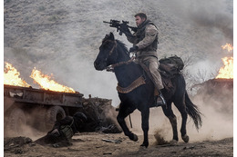 クリス・へムズワースらよる騎馬戦闘が解禁......映画『ホース・ソルジャー』 画像