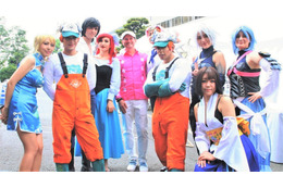 海外の人気コスプレイヤー達が東京タワーに集結！“海ごみ拾い”を呼び掛け 画像