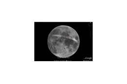 アポロ11号による月着陸映像も〜「Google Earth」に月面モード登場 画像