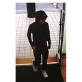 茨城県警、牛久市の書店で発生した強盗事件の容疑者画像を公開 画像