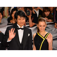 北川景子、松山ケンイチと黒のドレスで登場！……東京国際映画祭 画像