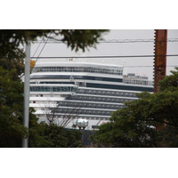 女王様は遠かった……。豪華客船「クイーン・エリザベス」が横浜に！ 画像