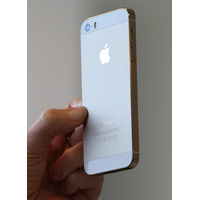 iPhone 5sの中古価格、3万円でお釣りがくる!?【連載・今週の中古スマホ】 画像