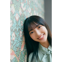 日向坂46・小西夏菜実、愛くるしい笑顔に癒される！初々しいソログラビア！ 画像