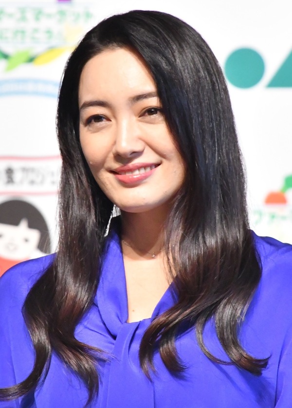 女優 仲間由紀恵 直筆サイン入り色紙 シミ汚れあり ごくせん TRICK ち ...