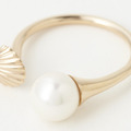 SHELL RING（ゴールド）、2万2,000円（税別）