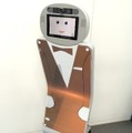 ロボット開発用に公開されている基本OSなどをベースとしており、2020年の東京ベイエリアで多くの観光客に対応できるためのプロトタイプとして開発、実験が進められている（画像はプレスリリースより）