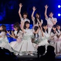 写真は、乃木坂46「真夏の全国ツアー2014 東京公演」