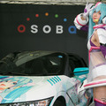 コスプレイヤーえなこ、シースルー初音ミク衣装でホンダ S660 とコラボ…東京オートサロン2019