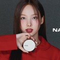 「NAMING.」の新WEB CMに出演したTWICEのNAYEON