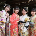 (左から)奥野心羽、澤田奏音、篠原京香、倉本羽菜©2025 Zest, Inc. / 衣装協力：株式会社清水屋