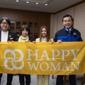 石川県庁 小川孔一HAPPY WOMAN代表、八田ともこ石川県議会議員、馳浩石川県知事と共に撮影