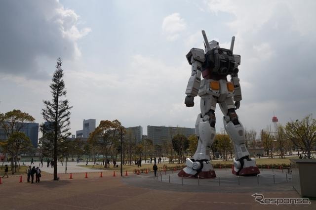 東京・お台場に登場した実物大ガンダム