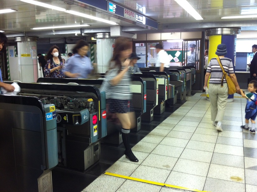 中野坂上駅、7月5日撮影