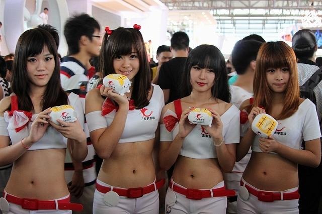 【China Joy 2012】とれたて中国美人をお届け！ゲームショウを彩るコンパニオンたち200枚(1)