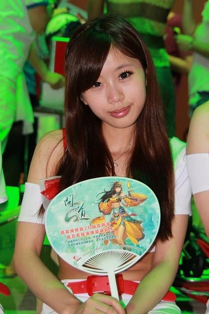 【China Joy 2012】熱気にも負けない！2日目の中国美女コンパニオンを紹介