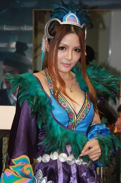 【China Joy 2012】熱気にも負けない！2日目の中国美女コンパニオンを紹介