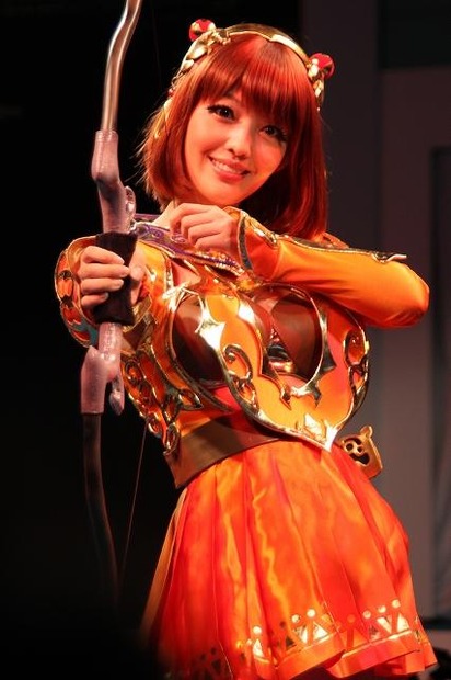 【TGS 2012】パブリックデーで一段と輝く美人コンパニオン特集 今年のラスト