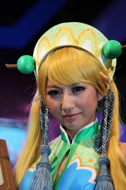 【TGS 2012】パブリックデーで一段と輝く美人コンパニオン特集 今年のラスト