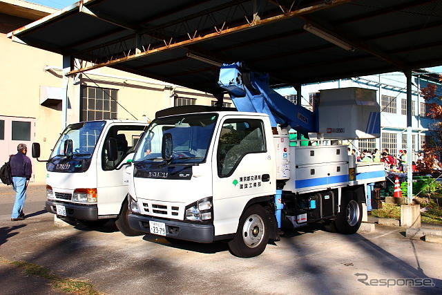 志村車両検修場の作業車