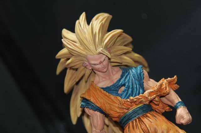 【ジャンプフェスタ2013】悟空がかっこよすぎる・・・。フィギュアの展示もゲームに負けない盛り上がり