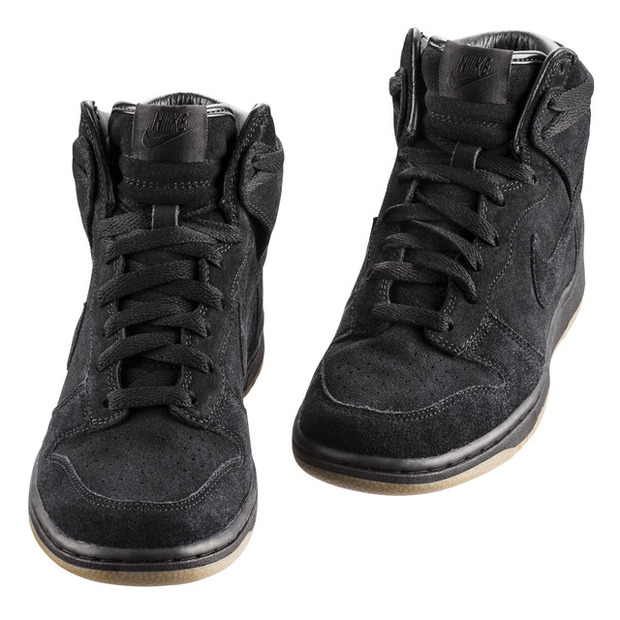 ウィメンズ：NIKE DUNK SKINNY（ブラック）