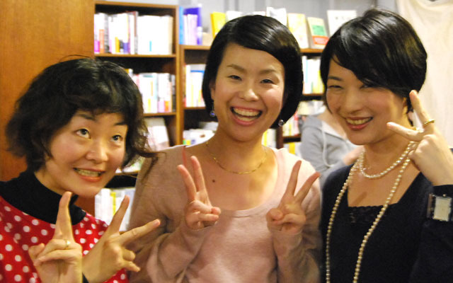 最後に、お2人と一緒に記念撮影。「変顔とかでもいいですか?」と自ら率先してやってくださいました。やったあ!! 実はわたくし、ただの1ファンです。