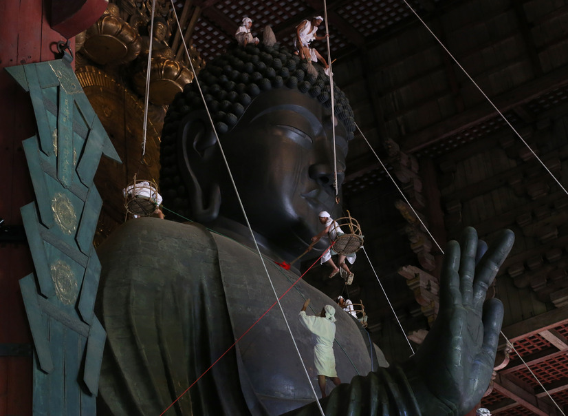 東大寺で「お身拭い」　(C) Getty Images