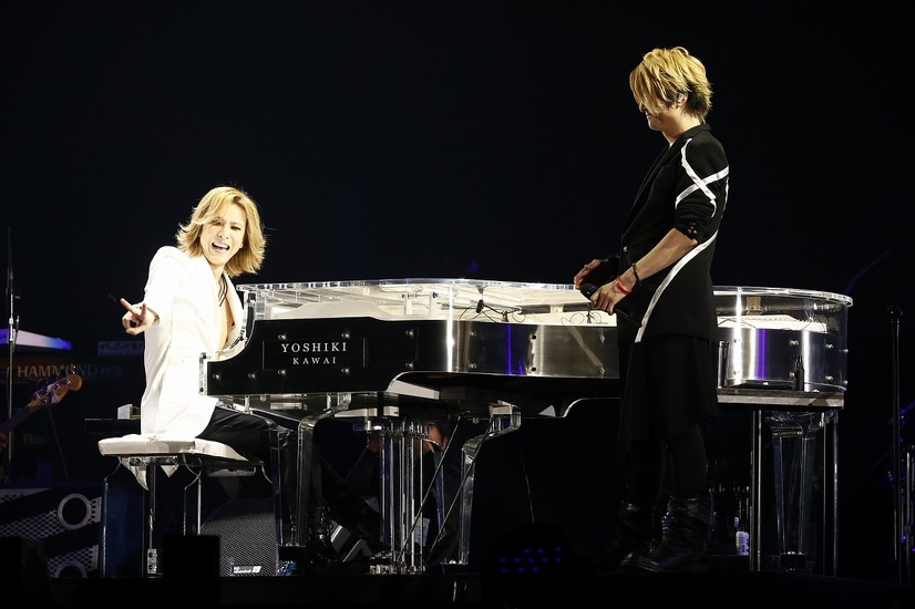 GLAY20周年ライブにサプライズ出演したYOSHIKIとGLAYメンバー