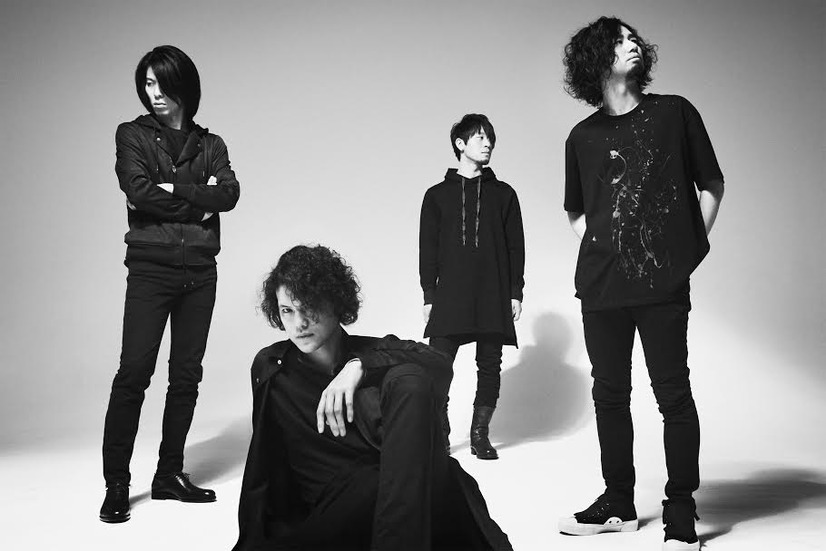 仲里依紗と9mm Parabellum Bulletが俳句対決で大盛り上がり