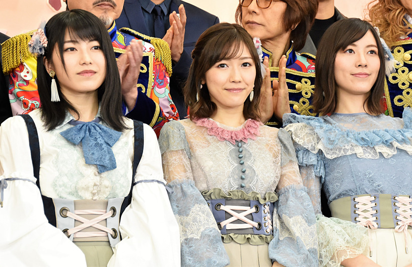 AKB48の横山由依、渡辺麻友、松井珠理奈