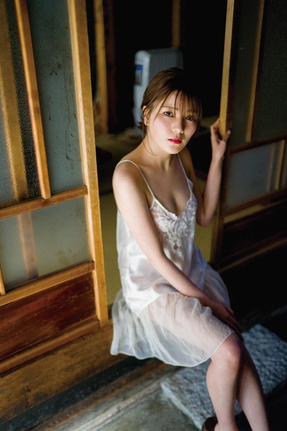 高橋胡桃「全部Tバックで、結構エッチい感じです!」 DVD『痴人の愛』をアピール