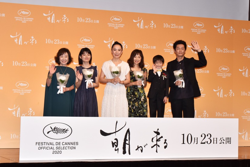 浅田美代子、蒔田彩珠、河瀬直美監督、永作博美、佐藤令旺、井浦新【撮影：こじへい】