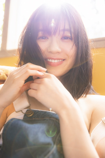 伊藤萌々香 写真集『であい。』（発売：ワニブックス、撮影：遠藤優貴）