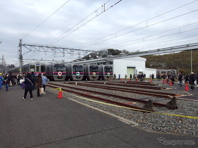 双子パンダヘッドマーク大集合！　宗吾車両基地見学ツアー