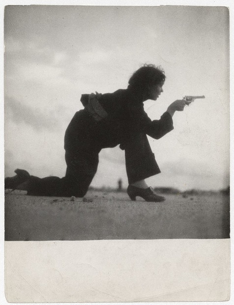 （ｃ） Searching for Gerda Taro - Brotherfilms.