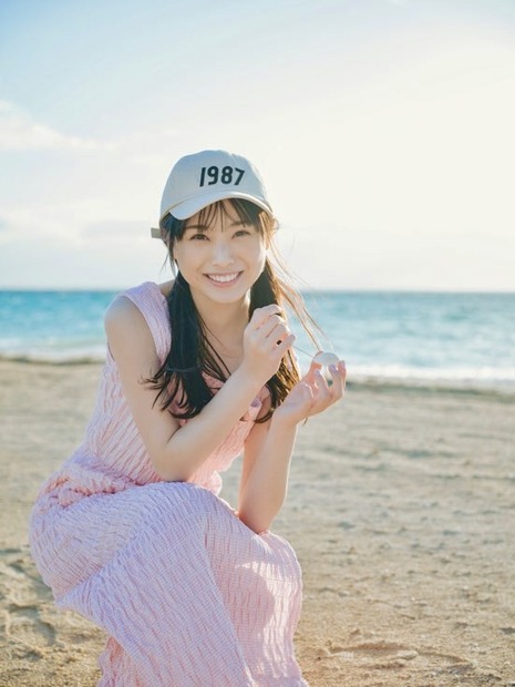 NMB48・梅山恋和1st写真集『恋する人』（発売：主婦と生活社、撮影：tAiki）セブンネット限定カバー