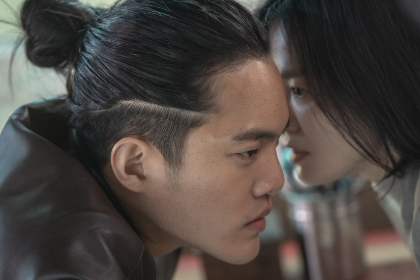 韓国ドラマ『ザ・グローリー ～輝かしき復讐～』ソン・ヘギョ＆イ・ドヒョン、究極の愛の結末は？