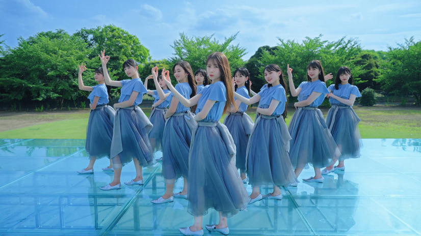 乃木坂46 5期生楽曲「バンドエイドはがすような別れ方」MV