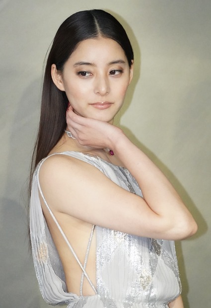 新木優子【写真：竹内みちまろ】