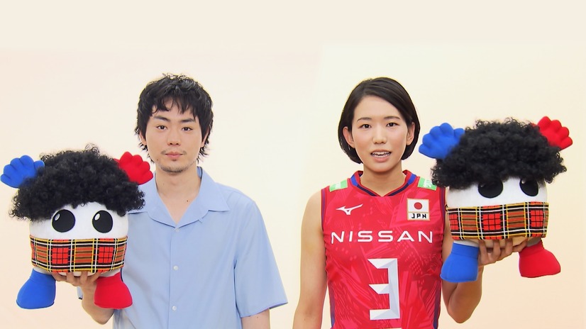 映画『ミステリと言う勿れ』と『FIVB パリ五輪予選／ワールドカップバレー2023』がコラボ　（ｃ）フジテレビ