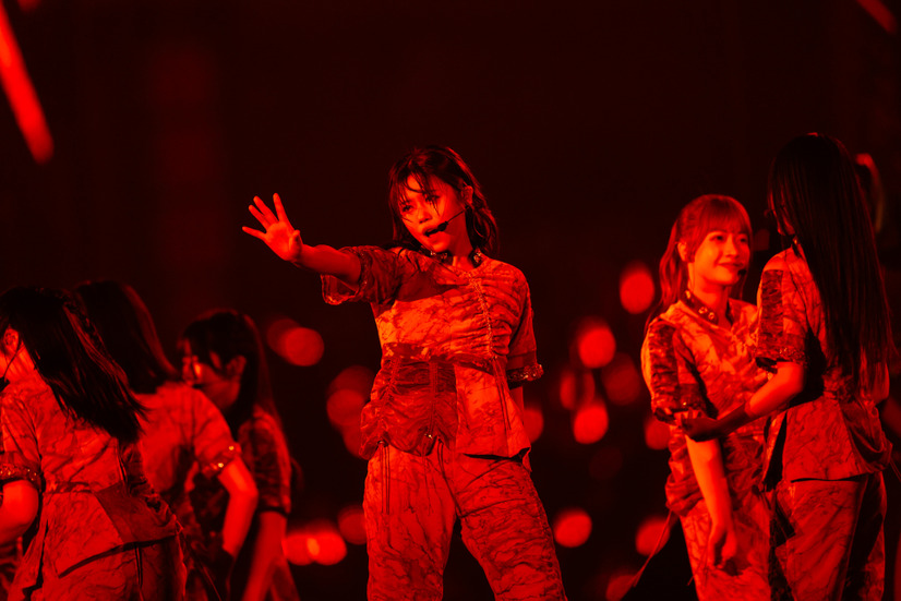「4th ARENA TOUR 2024 新・櫻前線 -Go on back?- IN 東京ドーム」ライブ写真（撮影：上山陽介）