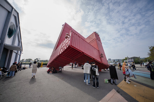 【コスプレ】ナースや花嫁、ブラジリアンミクまで魅惑の衣装が目白押し！台湾の芸術特区で見つけた美女レイヤー8選【写真36枚】