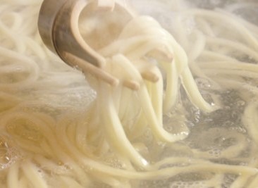 丸亀製麺、『鴨ねぎうどん』など冬限定うどん3種を全国で販売