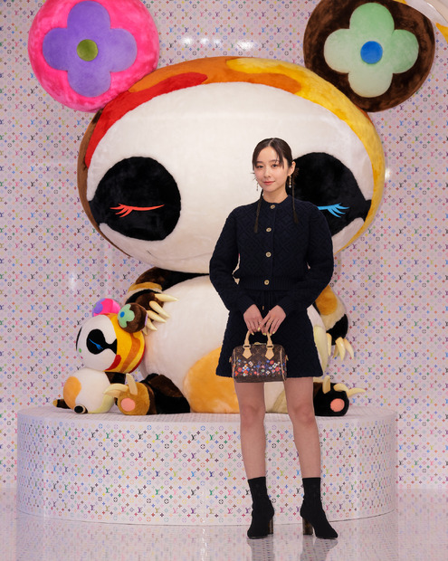 堀田真由　(C)LOUIS VUITTON