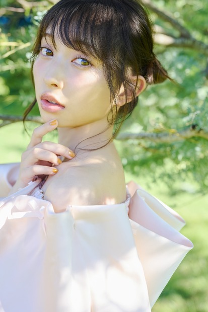 辻野かなみ1st写真集「Kanami Tsujino」（C)SDP