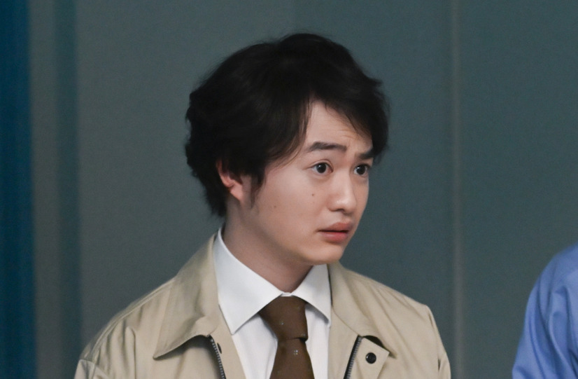 2月5日放送『問題物件』に出演する森永悠希　(C)フジテレビ