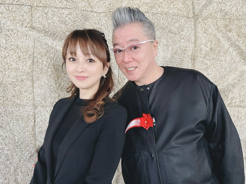 渡辺美奈代と“もやしくん”の夫婦ショット（写真は渡辺美奈代の公式ブログから）